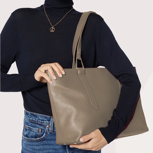 COCCINELLE TOTE -  Italian Leather - Picture 10 of 14